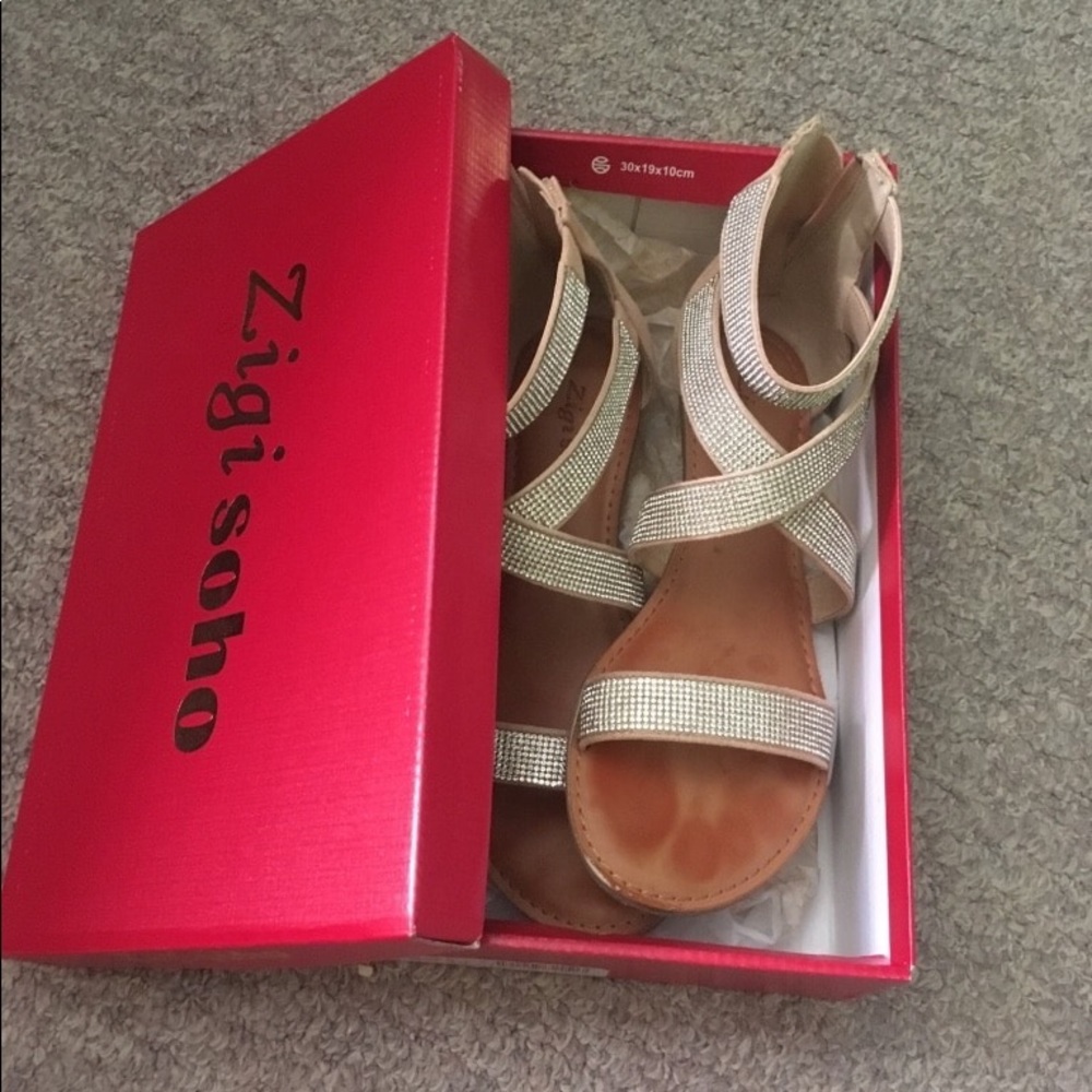 Sandals - Picture 2 of 2